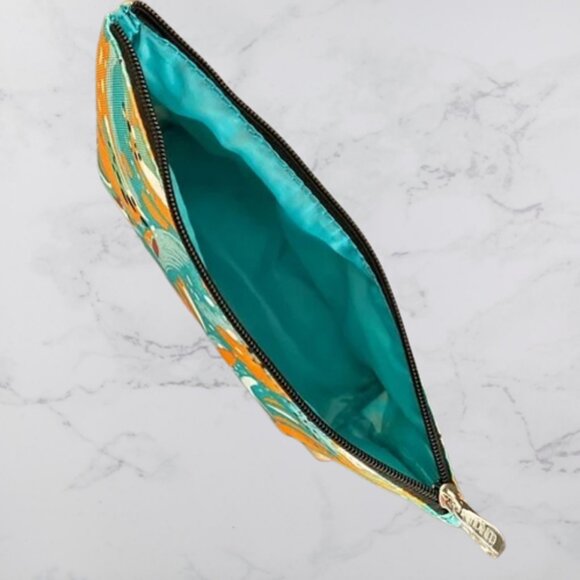 CLINIQUE 7pc Makeup Collection Moisture Surge Eyeliner Mascara Clean Soap NIP - Picture 5 of 9